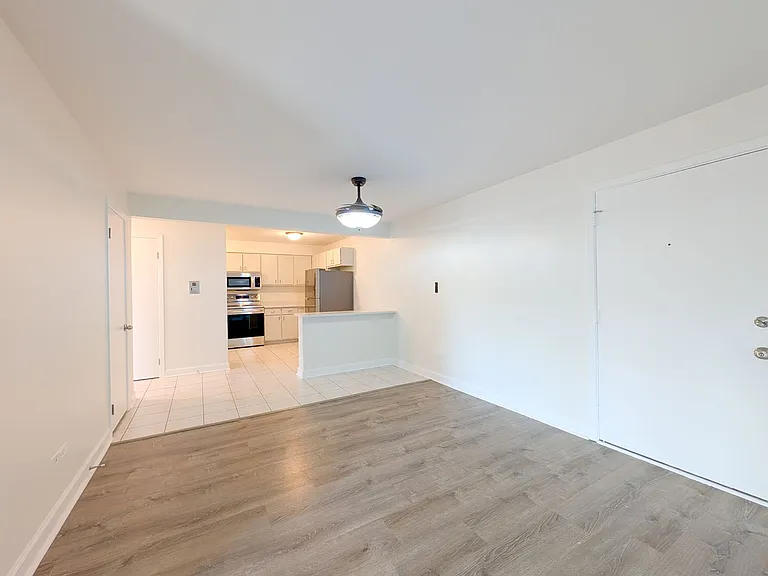 483 N Larch Ave #204W — Photo 5