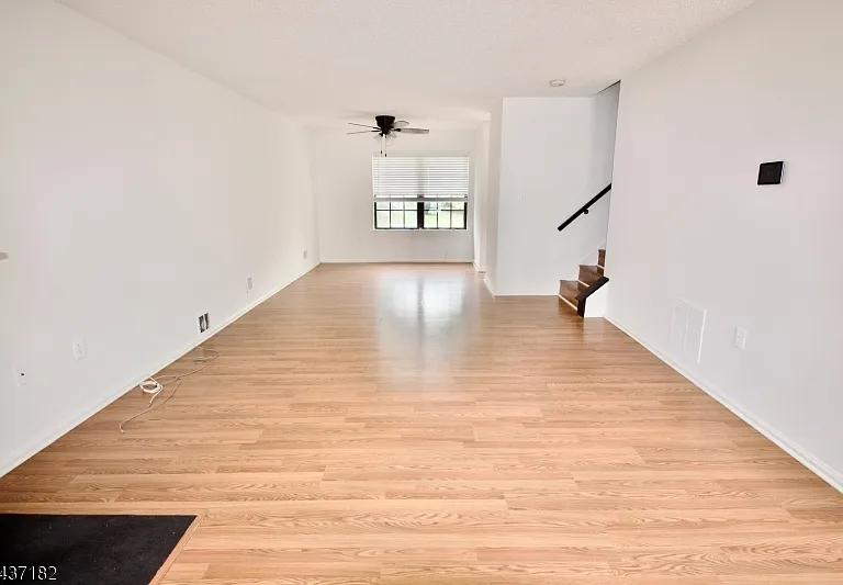 78 Woodward Ln — Photo 7