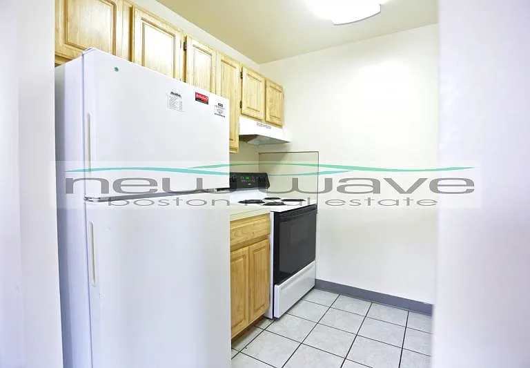 586 Massachusetts Ave #3 — Photo 12