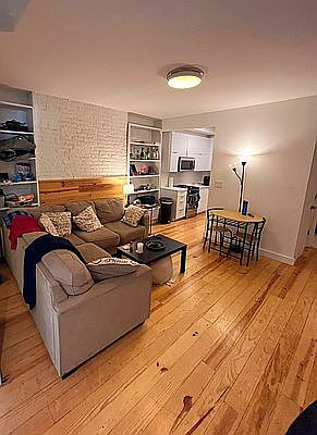 3rd image of 248 10th Ave Penthouse B