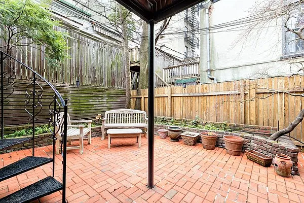 Sold by Compass | media 13