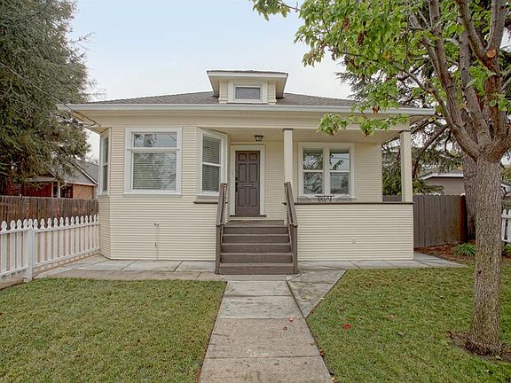3rd image of 154 Sunnyside Ave
