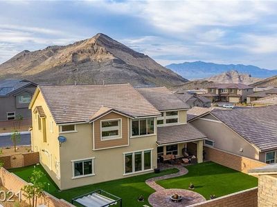 2720 Natural Rock Dr, Las Vegas, NV, 89138