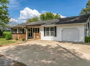 13422 Dwina Rd, Pittsburg, IL 62974