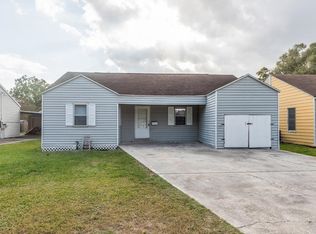 3739 Stuart Ave, Groves, TX 77619