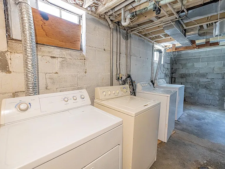 3517 Apple St — Photo 22