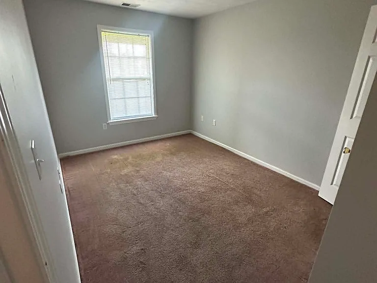 103 Braxton Ct #D — Photo 7