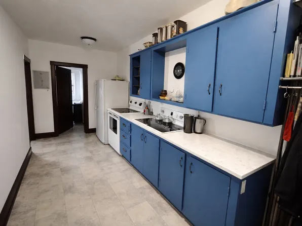 9 High St #2, Saint Albans, VT 05478