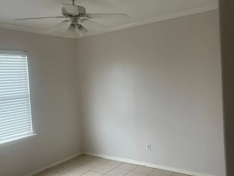 800 W Hall Acres Rd #9 — Photo 22