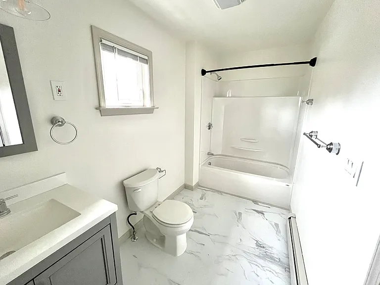 2599 Washington St — Photo 6