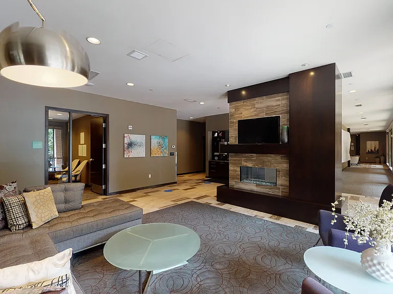 222 Hennepin — Photo 15
