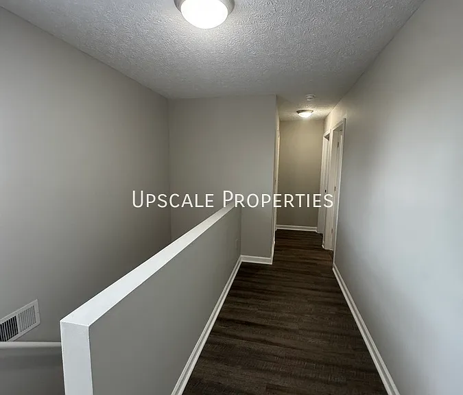 3009 Roundway Down Ln — Photo 15