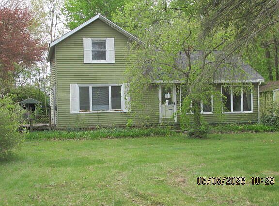 4th image of 207 Cherry St