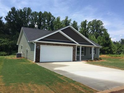225 Stonewood Crossing Dr, Boiling Springs, SC, 29316