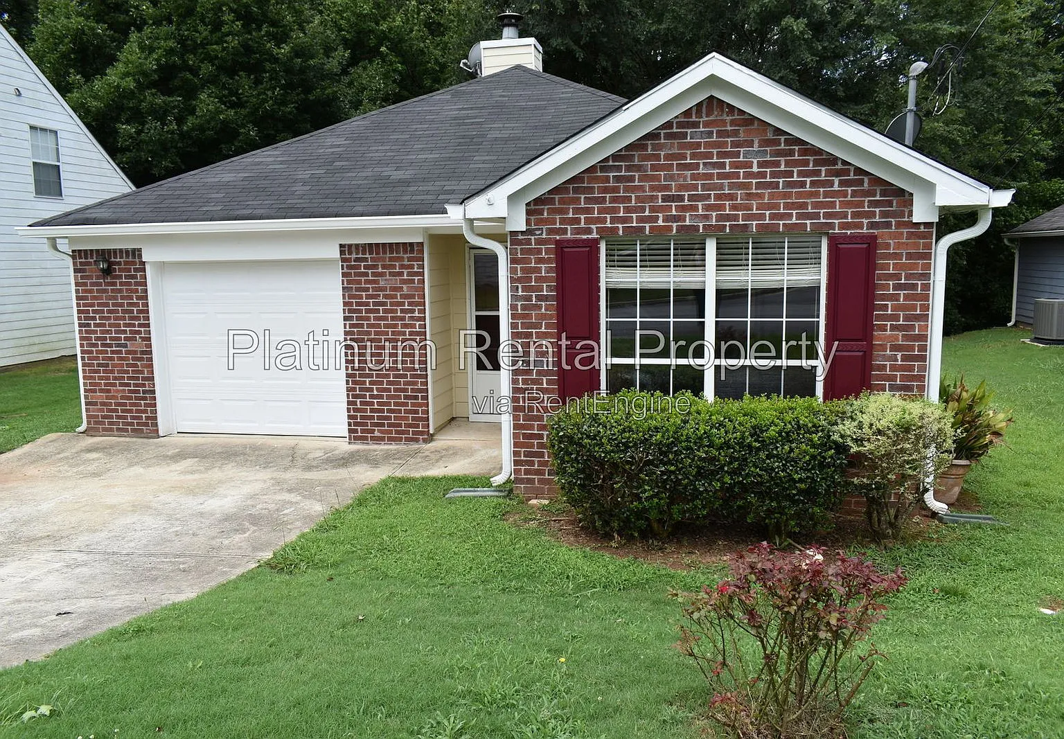 3 bed, 2.0 bath, 1345 sqft, $1,595 — Photo 1