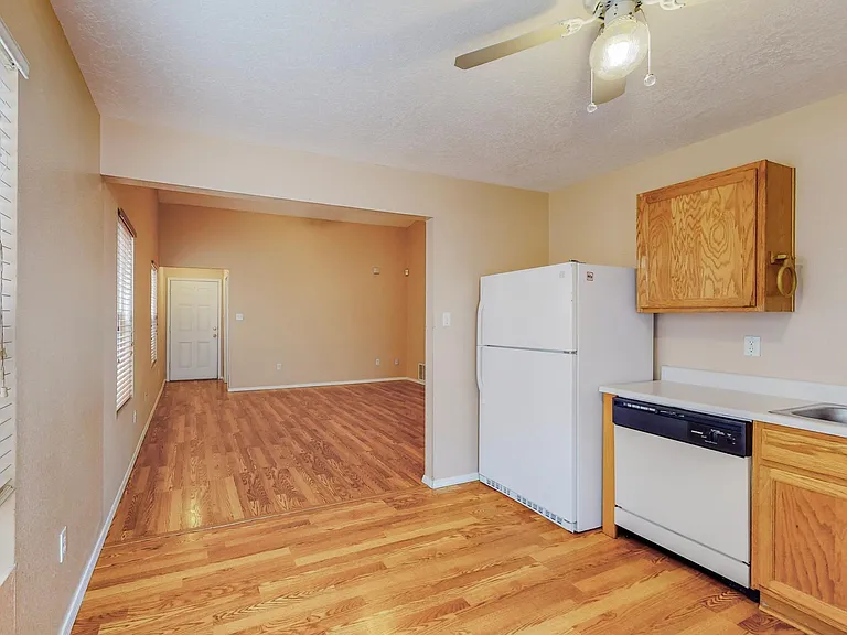 10728 Hatch Dr NW — Photo 21