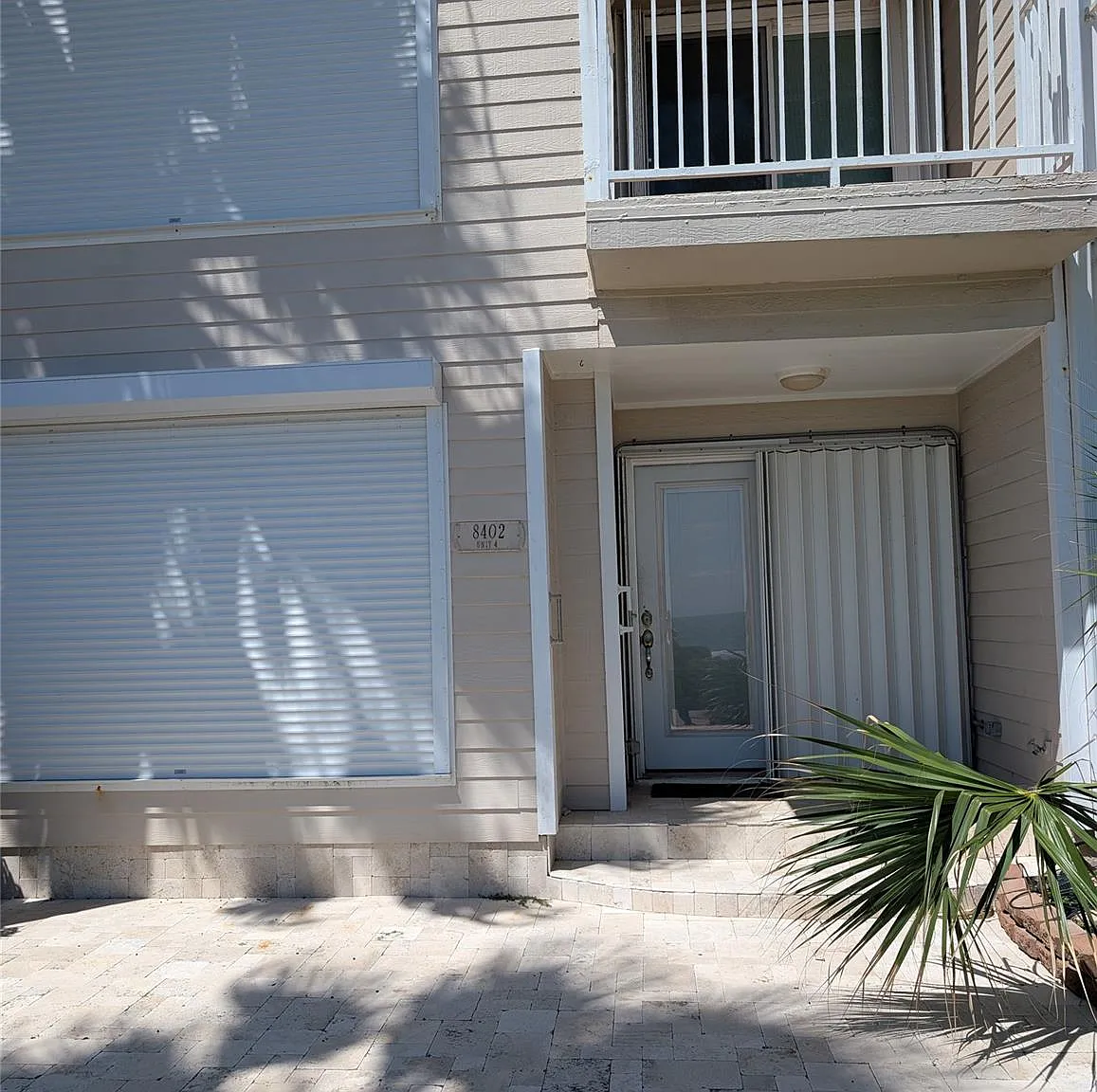 2 bed, 2.0 bath, 1608 sqft, $2,500 — Photo 1