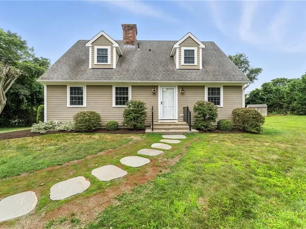 63 Pemberton Ave, Jamestown, RI 02835