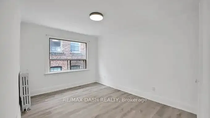 917 Saint Clair Ave W #30 — Photo 3