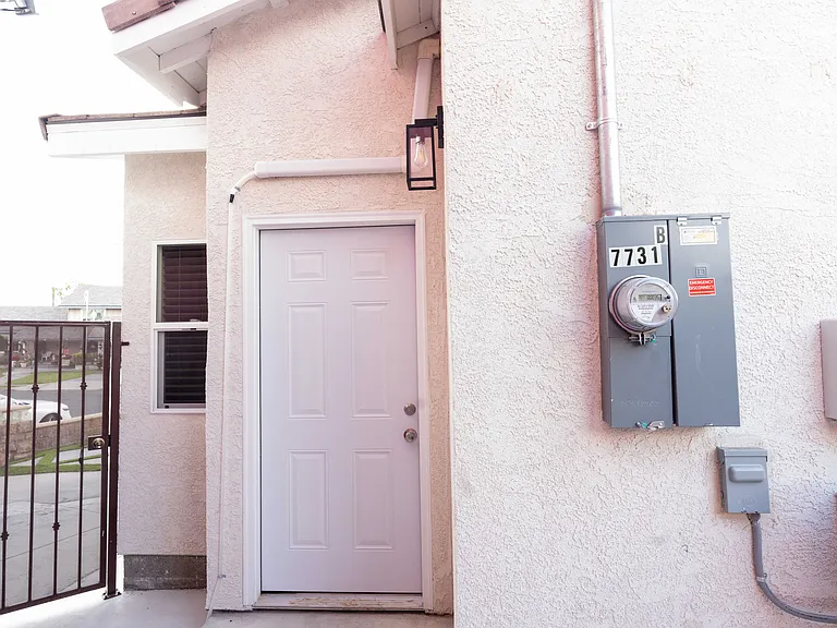 7731 Park McComber Cir — Photo 3