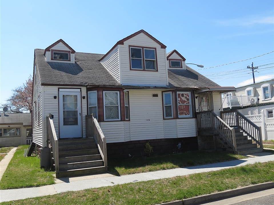 2nd image of 106 E 18th Ave