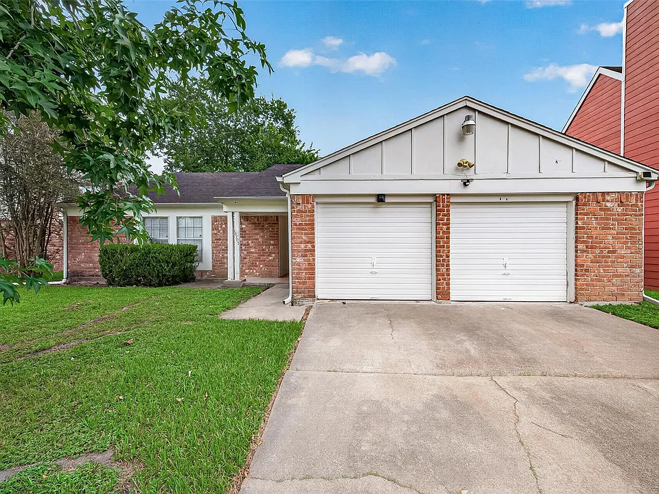 16707 Running Quail Ct
