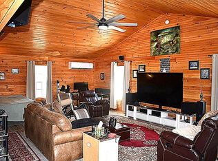 617 Pleasant Hill Cemetery Ln, Gainesboro, TN 38562