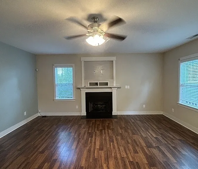 61 Wood Green Dr — Photo 3