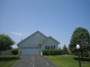 1870 Golfview Dr #35-14, Lake Geneva, WI 53147