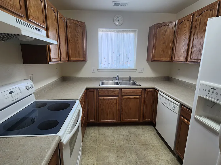 812 Barnwood Rd — Photo 7
