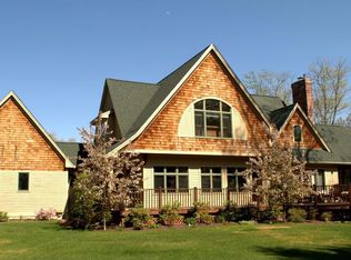 14 High Meadow Ln, Amherst, NH 03031