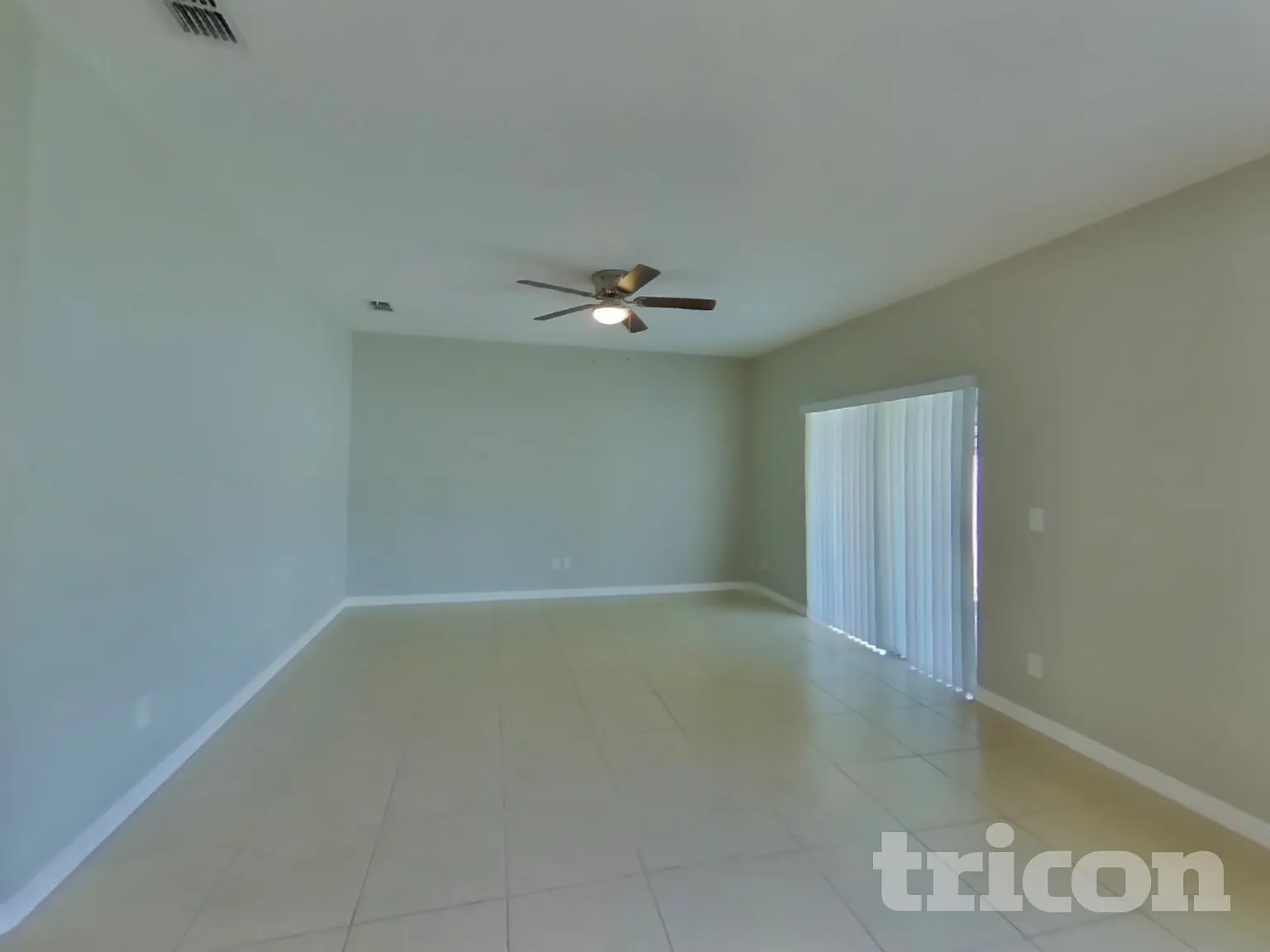 310 Ardmore Street Davenport FL — Photo 2
