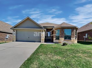 913 Keystone Ct, Denton, TX 76207
