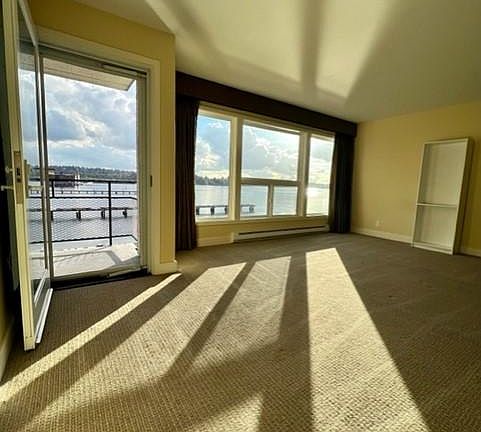 3rd image of 6201 Lake Washington Blvd NE APT 202