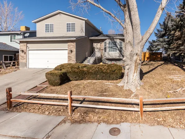 1400 Clover Hills Dr, Elko, NV 89801