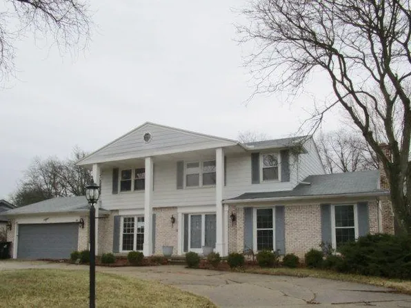 25227 Arden Park Dr, Farmington Hills, MI 48336