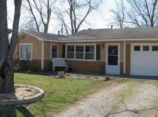 380 S Stone Bridge Rd, Fayetteville, AR 72701