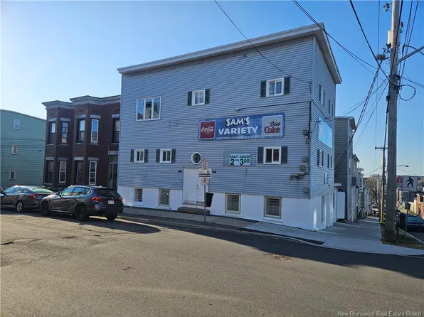 198/200 Duke St, Saint John, NB E2L 1N5