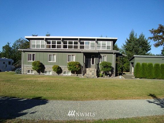 2nd image of 8033 Banner Road SE