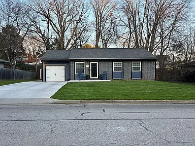 454 S Carroll St — exterior photo