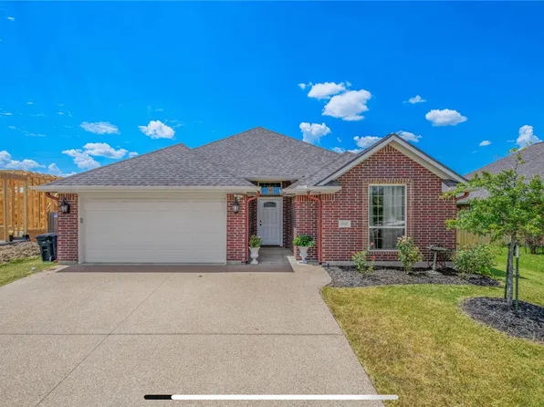 1011 Dove Chase Ln, College Station, TX 77845