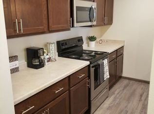 Pine Ridge Apartments, Madison, WI 53704