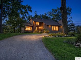 3005 Rainwood Rd, Omaha, NE 68112