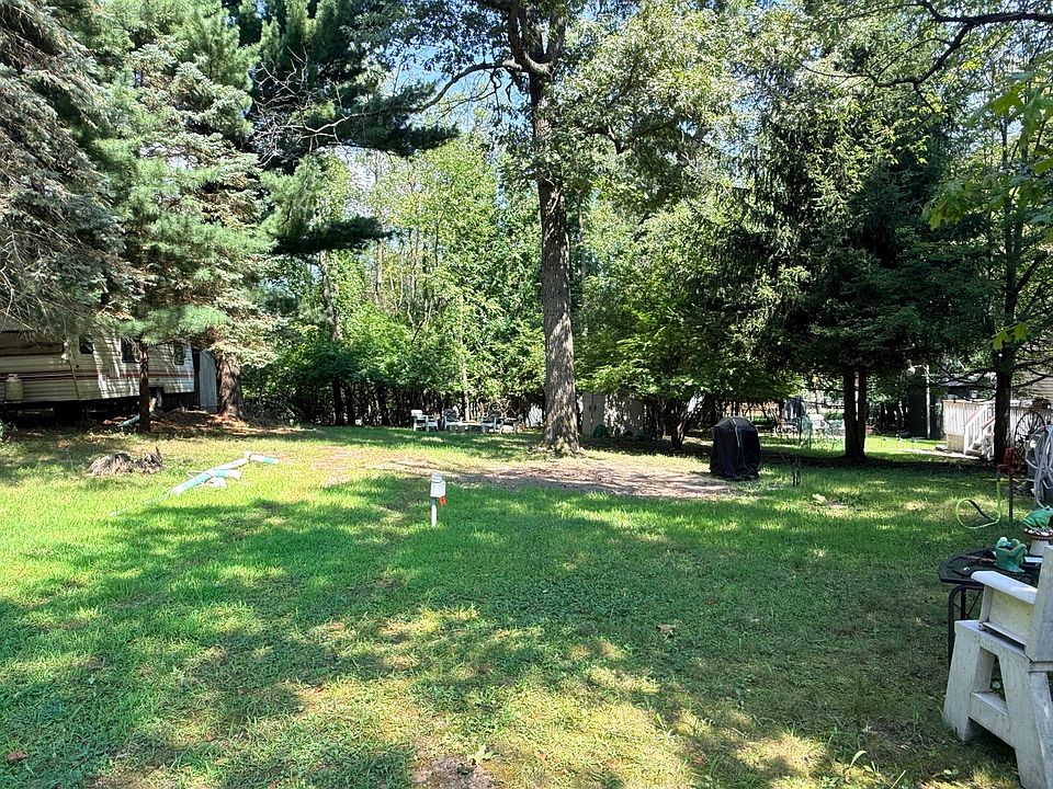 2nd image of 21-208 Woodhaven Lakes