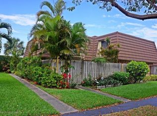 3951 Carolina Dr, Lake Worth, FL 33461
