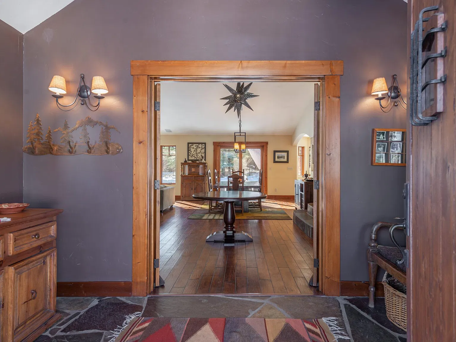 4 bed, 3.5 bath, 3600 sqft, $7,500 — Photo 4
