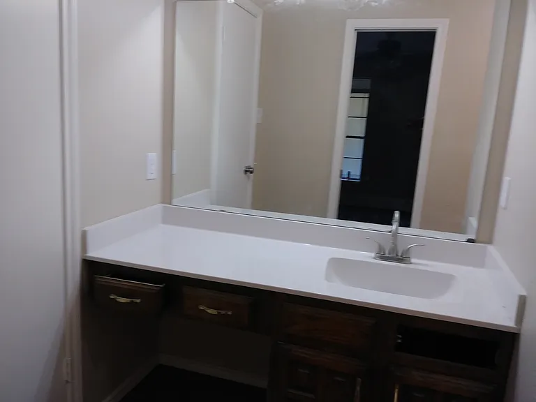Master vanity