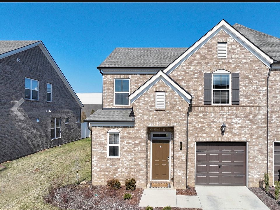 1st image of 326 Cheval Dr