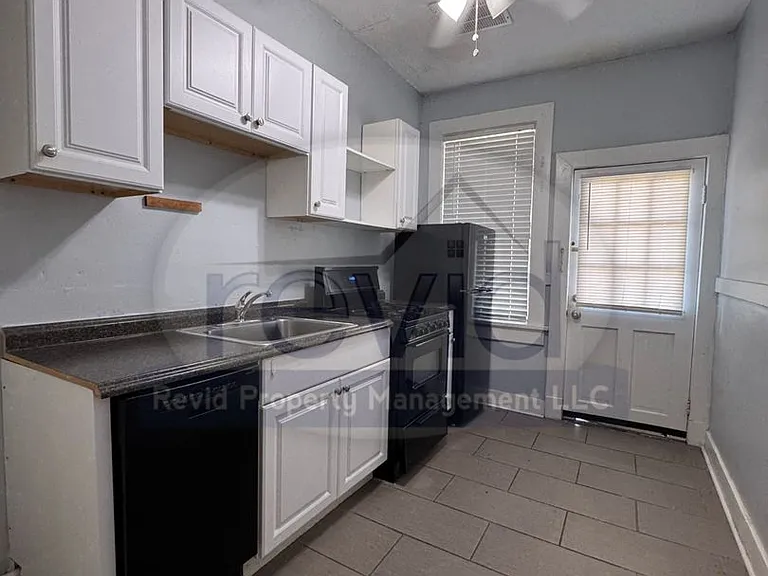 282 Garland St — Photo 12