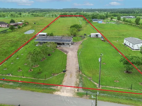 660 County Road 3011, Dayton, TX 77535